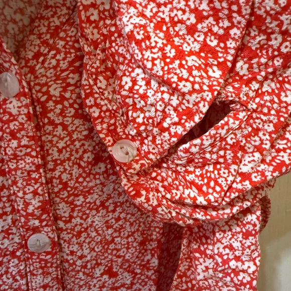Red Universal Thread button down blouse - Picture 5 of 6